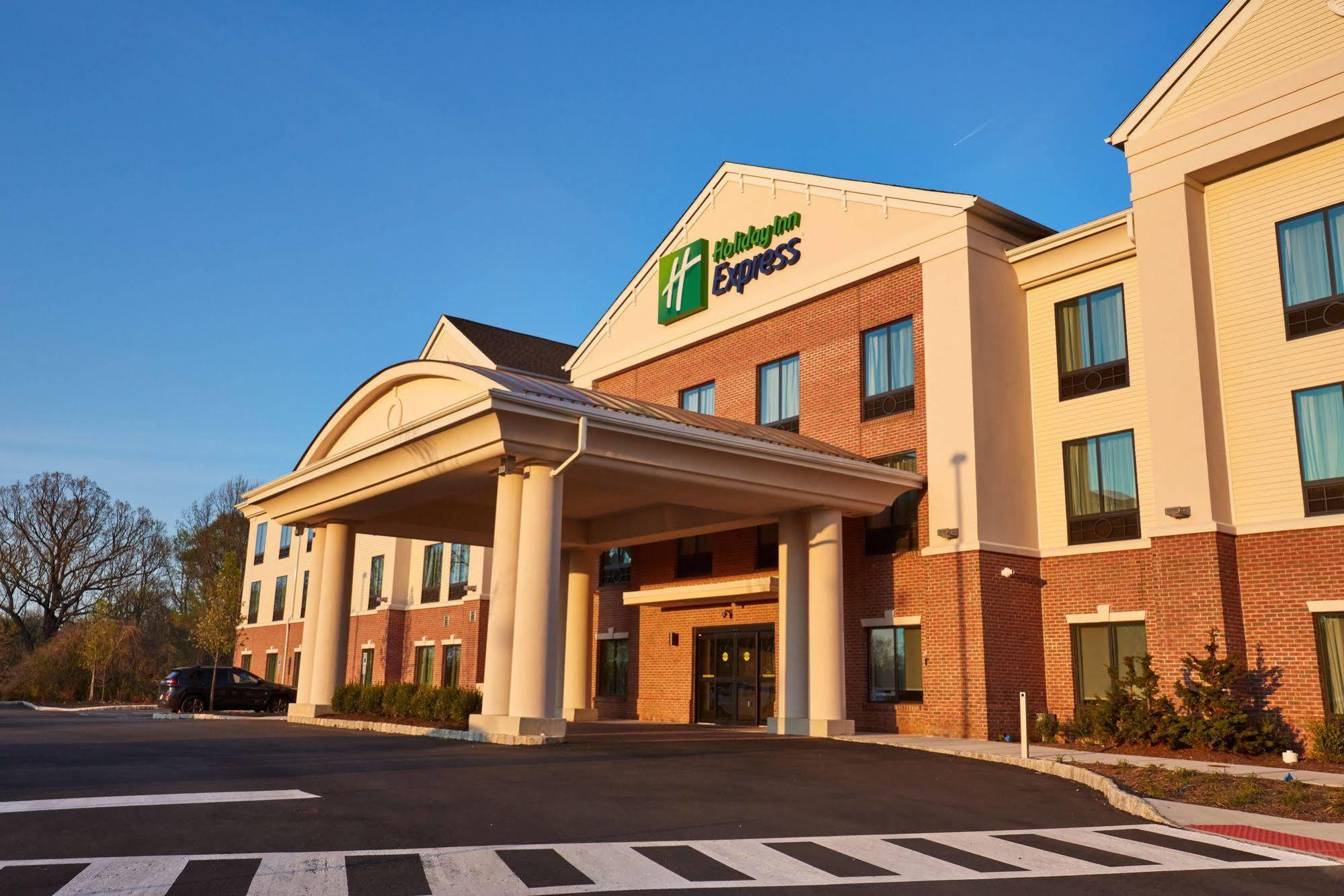 Holiday Inn Express Bordentown - Trenton South By Ihg מראה חיצוני תמונה